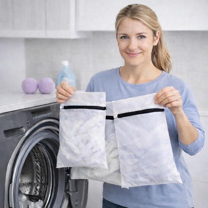 Mesh Laundry Bags for Delicates + 2 wool dryer balls laundry reusable – Fabric Protection for Washing Machine & Dryer - Laundry Care Set