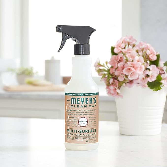 MRS. MEYER’S CLEANDAY All-Purpose Cleaner Spray, Geranium, 16 fl. oz (Pack of 2)