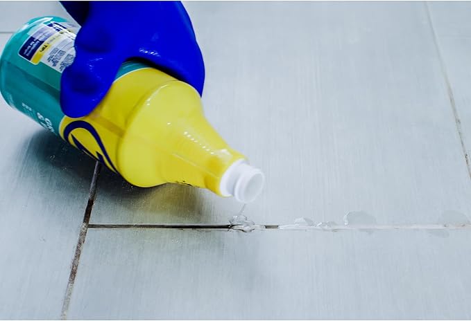 Zep Grout Cleaner and Brightener - 32 Ounce (1 Bottle) - ZU104632 - Deep Cleaning Formula Removes Old Stains From Grout