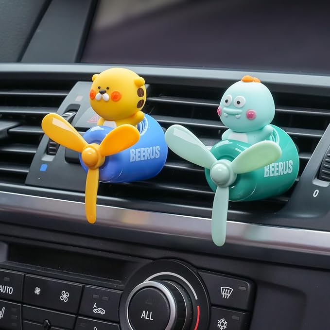 Pilot Car Air Freshener, Cute Tiger Car Vent Clip Air Freshener with 4 Fragrant Tablets Automotive Air Outlet Fan Diffuser, Automotive Interiors Vent Decoration (Pilot Tiger)