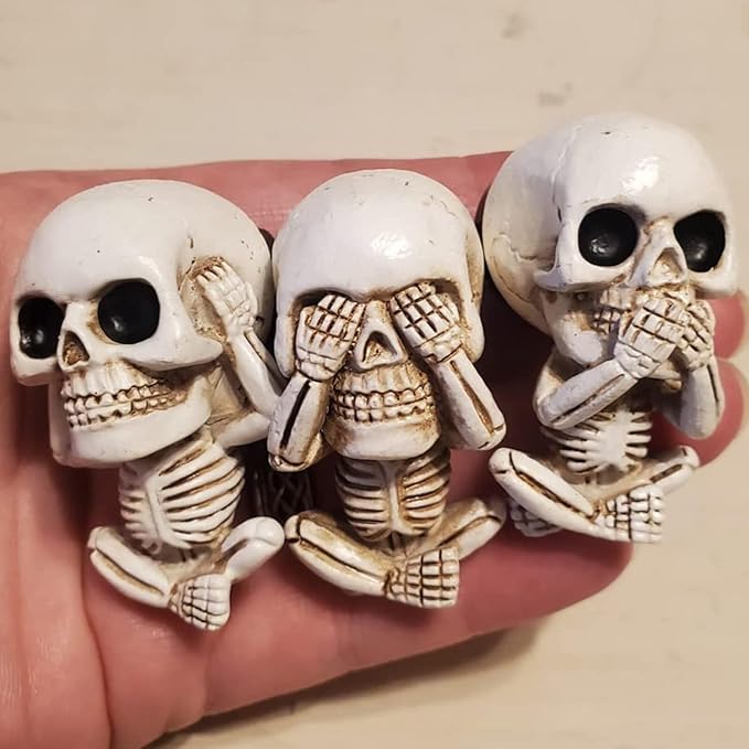 Skull Decor Car Air Freshener Vent Clip Goth Truck Interior Accessories for Men Women Teens Stuff for Jeep Horror Skeleton Auto Scents Halloween Dashboard Decorations Easter gifts for Adults Boys Kids
